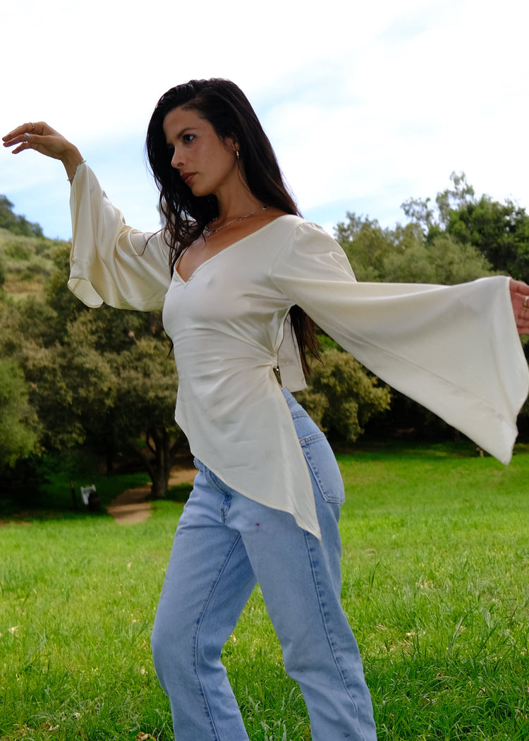 Model in cloud top