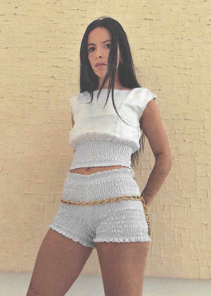 model wearing magic ripple top ancient water main photo