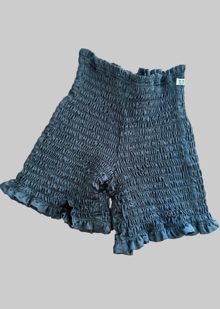 magic shorts onyx flat photo