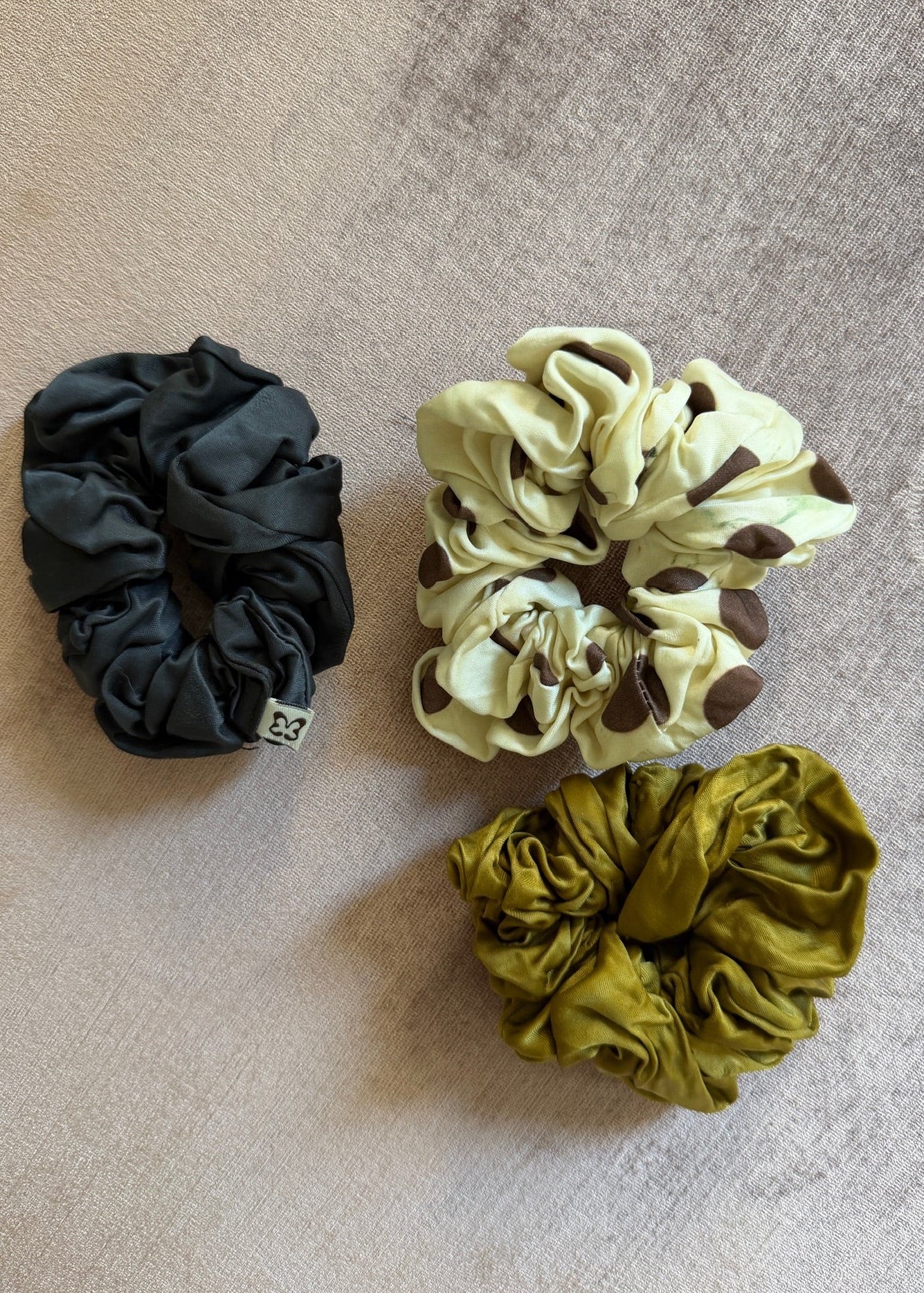 magic scrunchies flat photo