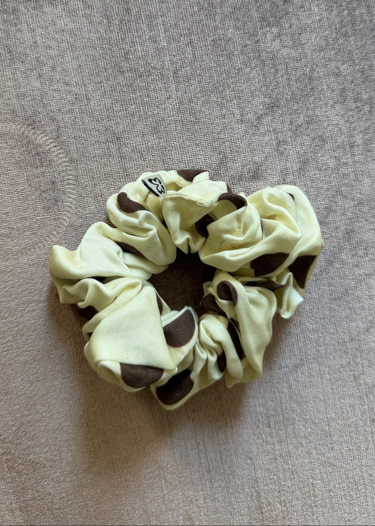 magic scrunchie henna dot main photo